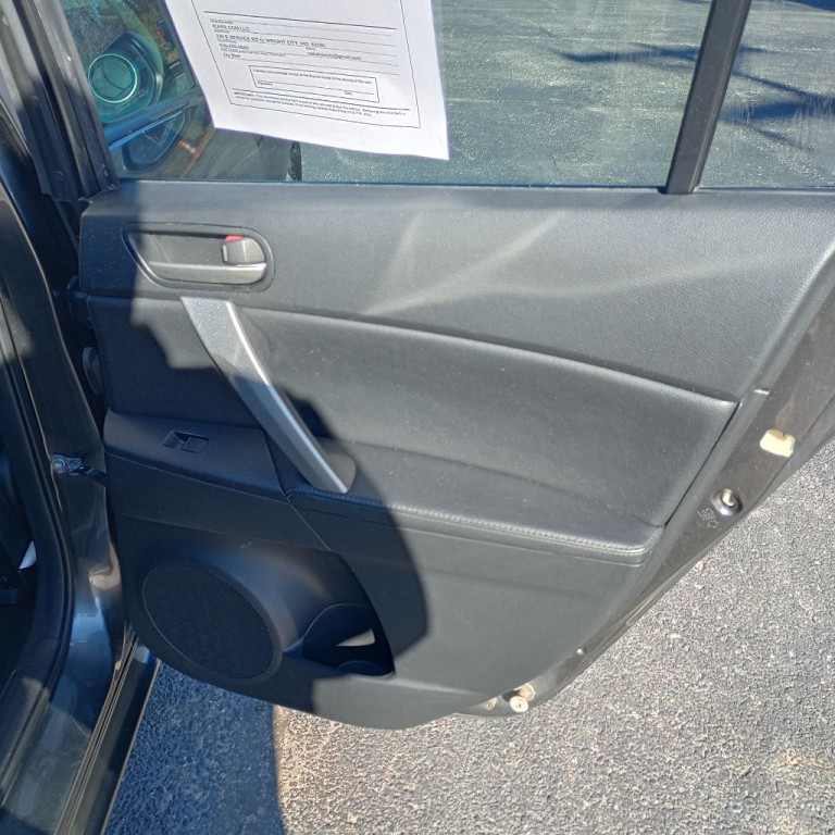 2012 Mazda Mazda3 Image 21