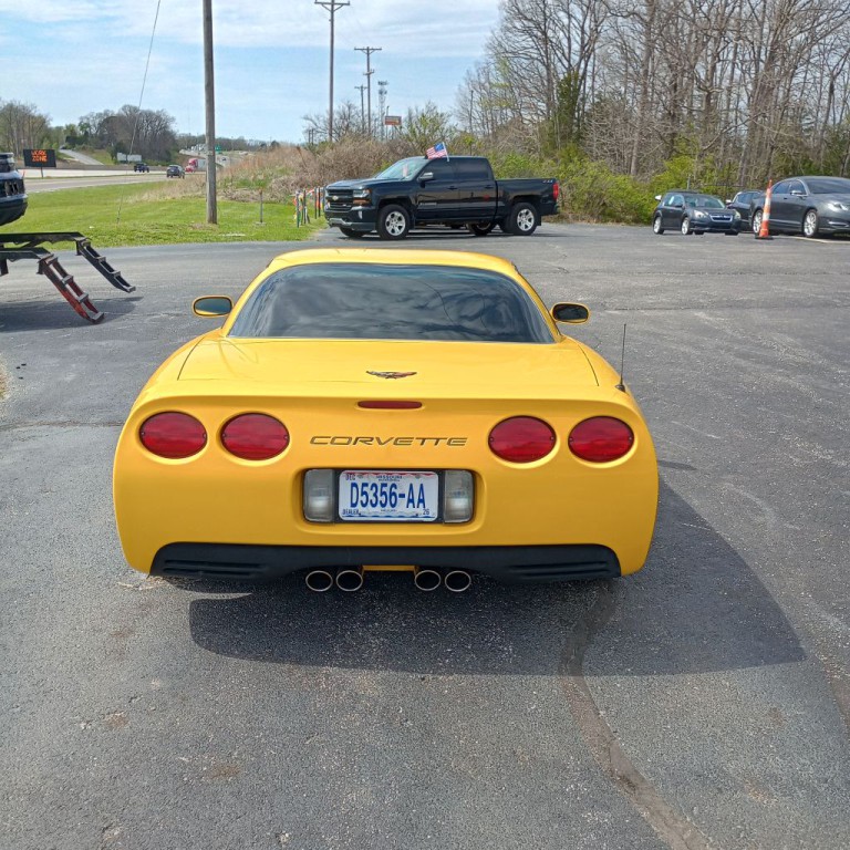 2004 Chevrolet Corvette Image 4