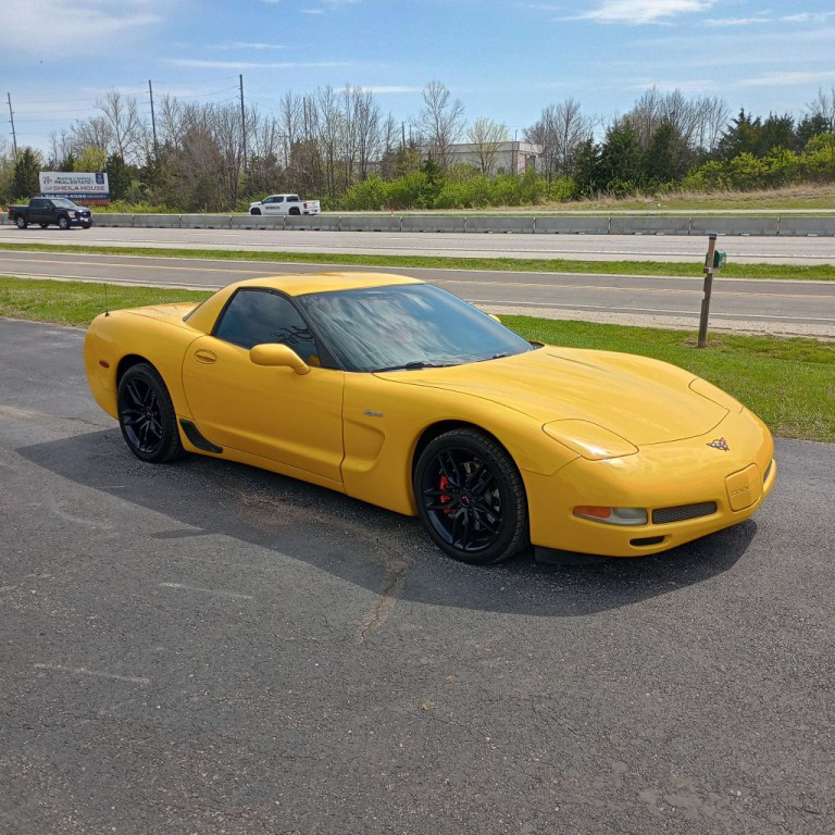 2004 Chevrolet Corvette Image 7