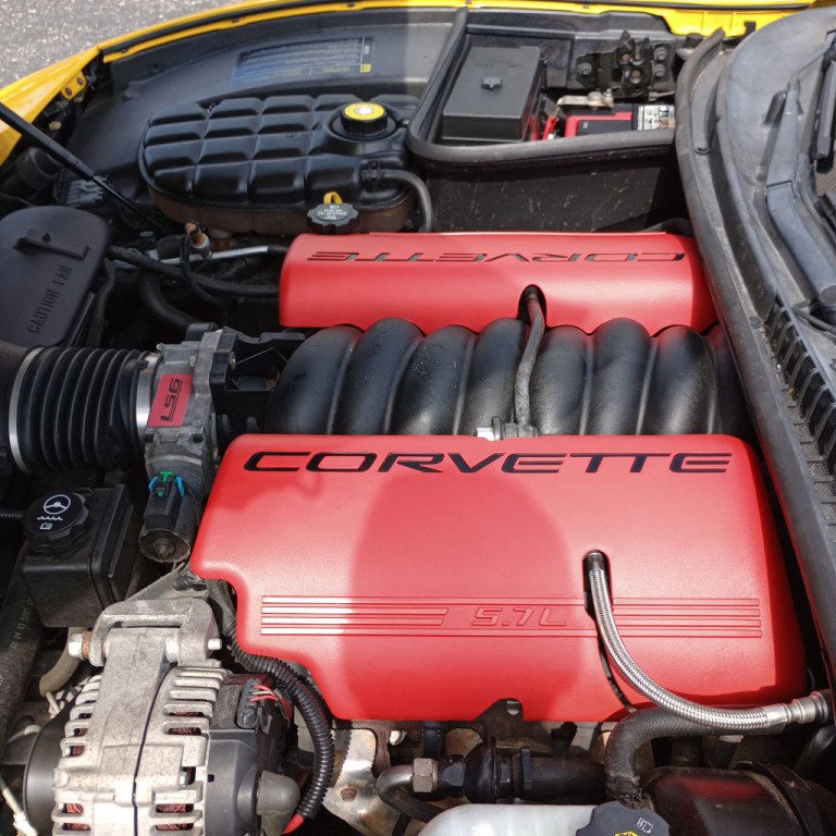 2004 Chevrolet Corvette Image 22