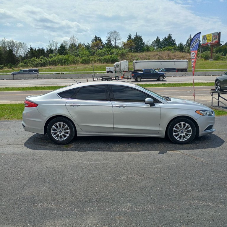 2017 Ford Fusion Image 6