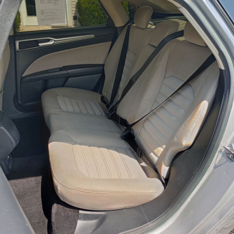 2017 Ford Fusion Image 17