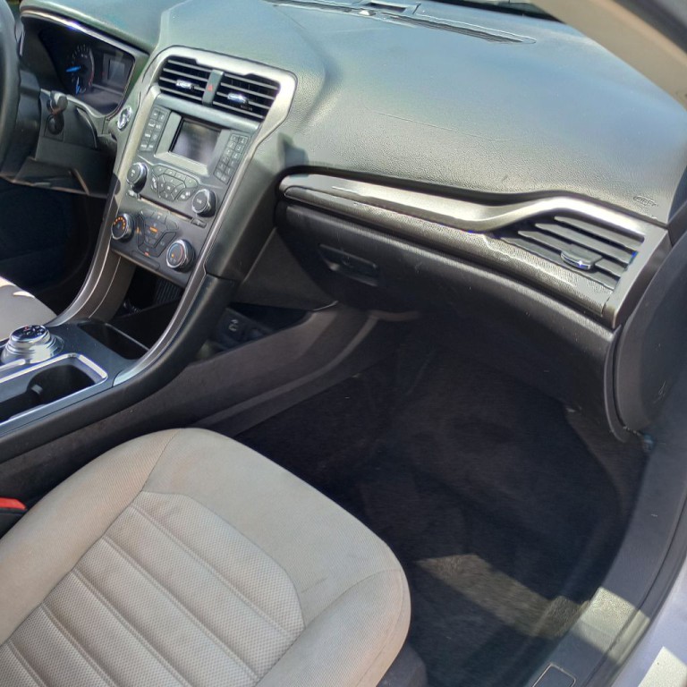 2017 Ford Fusion Image 21