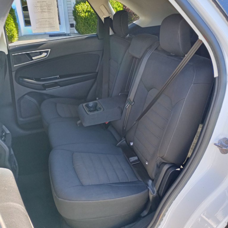 2018 Ford Edge Image 16