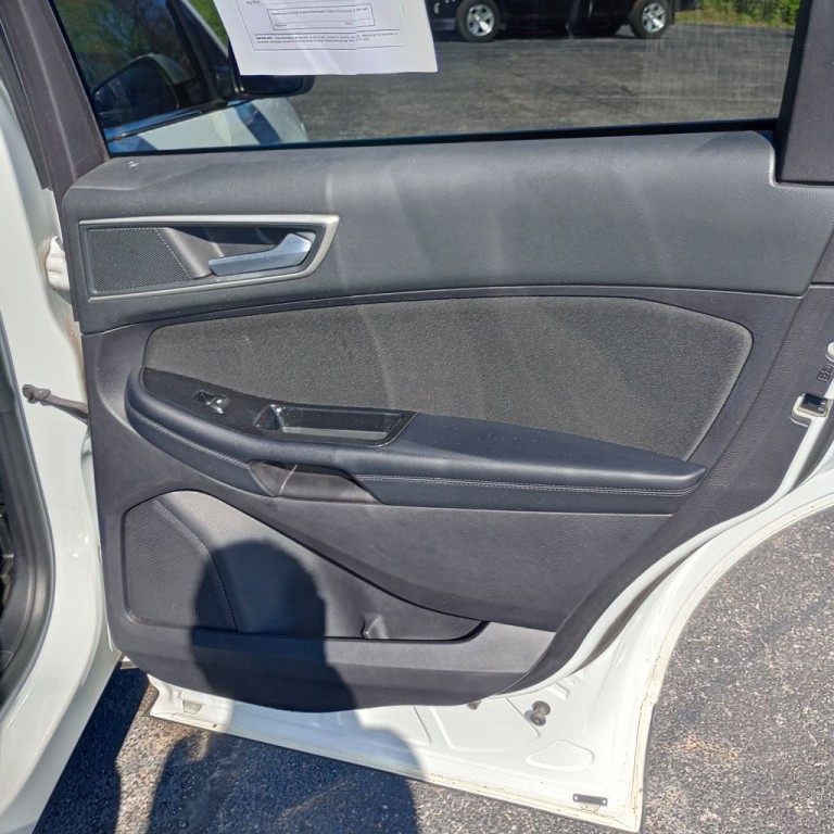 2018 Ford Edge Image 18