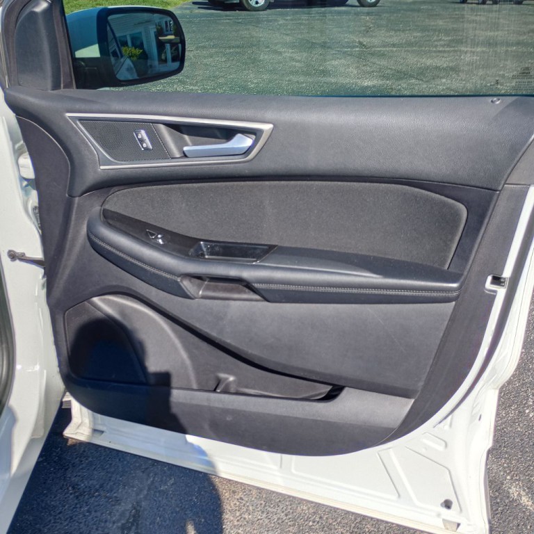 2018 Ford Edge Image 21