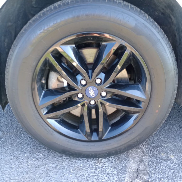 2018 Ford Edge Image 23