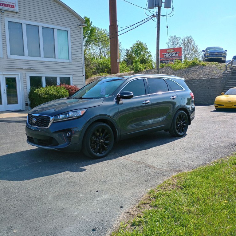 2020 Kia Sorento Image 1