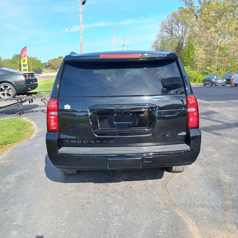 2019 Chevrolet Suburban Image 4