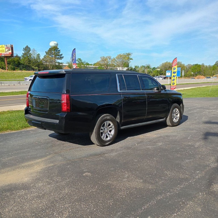 2019 Chevrolet Suburban Image 5