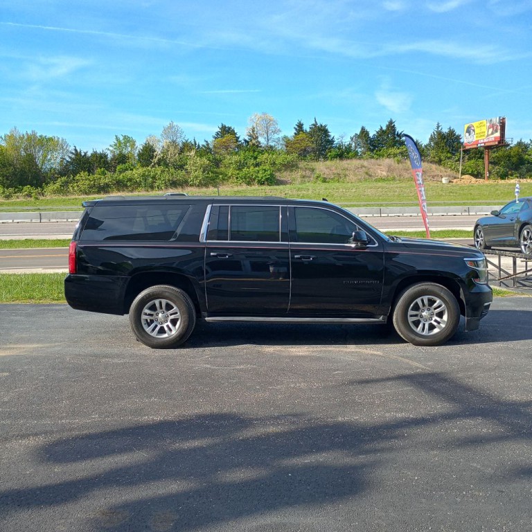 2019 Chevrolet Suburban Image 6
