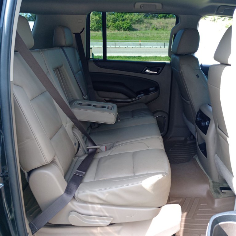2019 Chevrolet Suburban Image 21