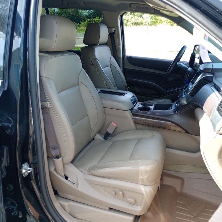 2019 Chevrolet Suburban Image 24