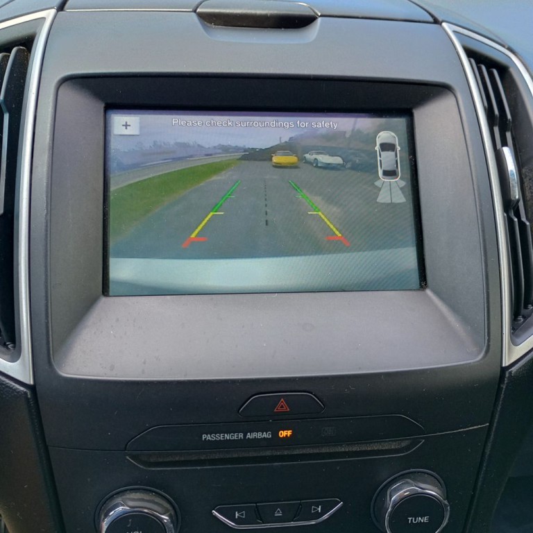 2016 Ford Edge Image 13