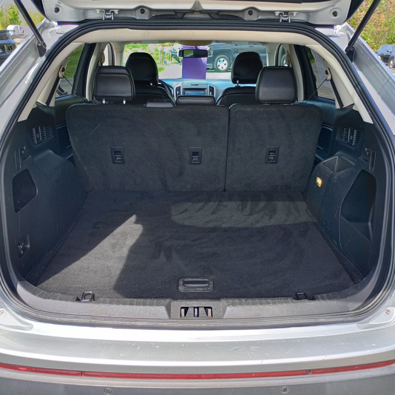2016 Ford Edge Image 18