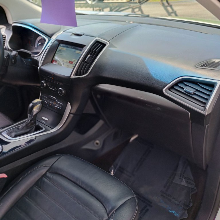 2016 Ford Edge Image 21