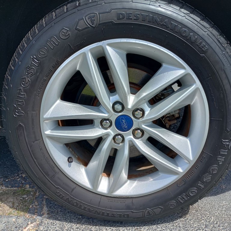 2016 Ford Edge Image 24