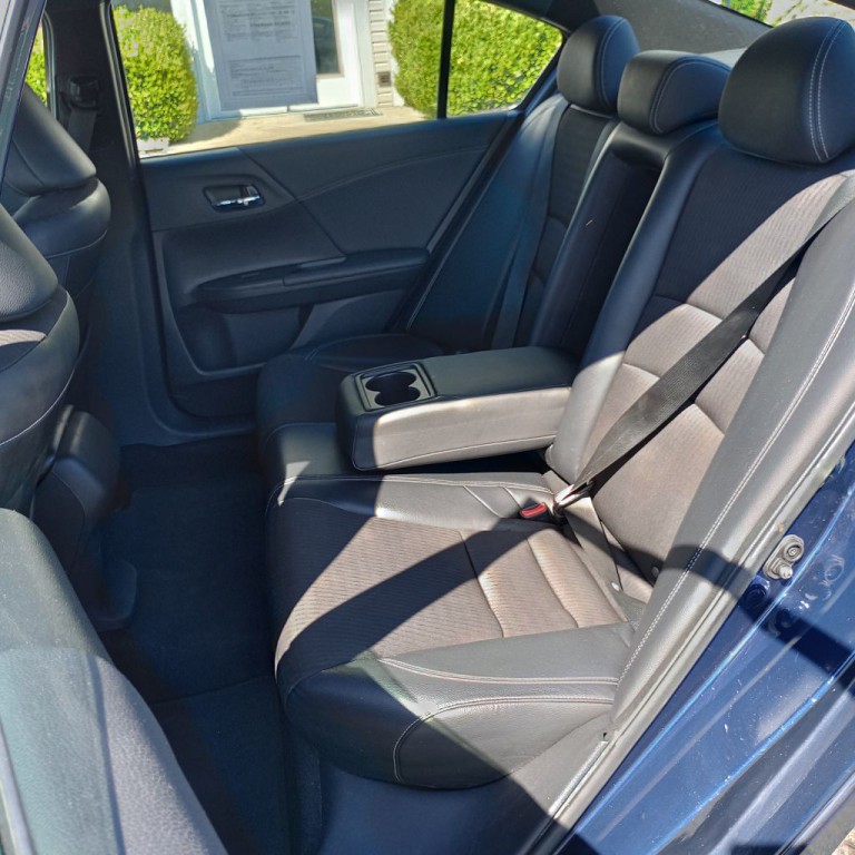 2017 Honda Accord Image 17