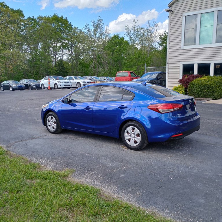 2017 Kia Forte Image 3