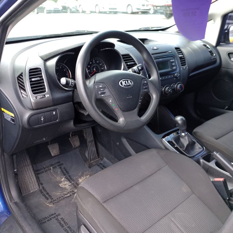 2017 Kia Forte Image 9