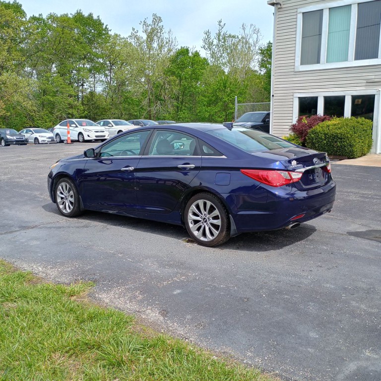 2013 Hyundai Sonata Image 3