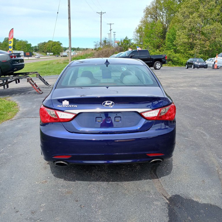 2013 Hyundai Sonata Image 4