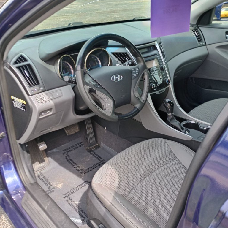 2013 Hyundai Sonata Image 9