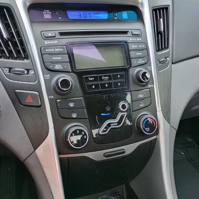 2013 Hyundai Sonata Image 13