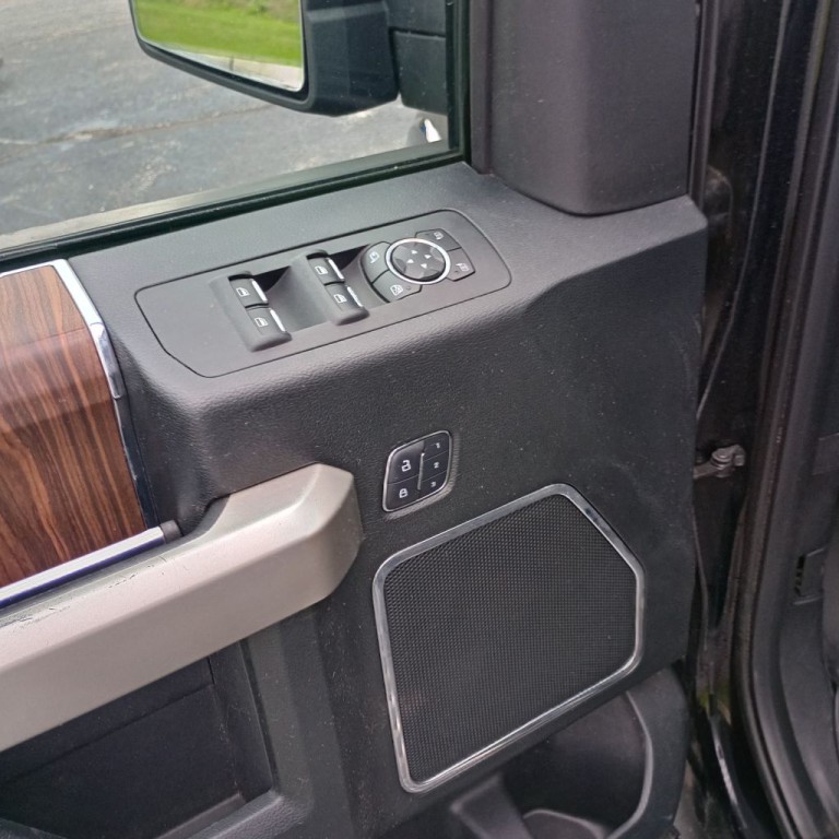 2016 Ford F-150 Image 12