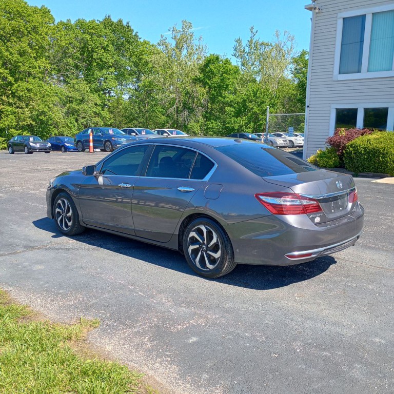 2017 Honda Accord Image 3