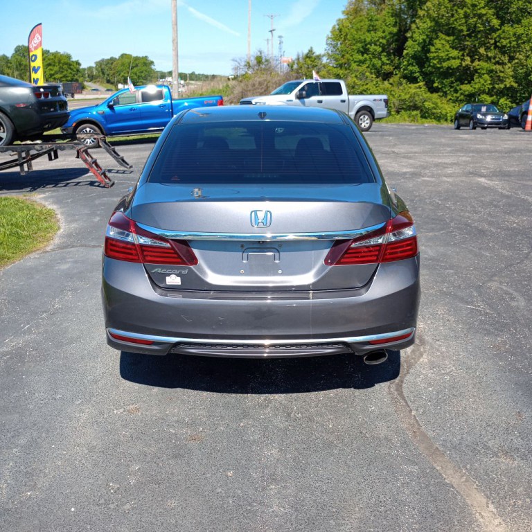 2017 Honda Accord Image 4