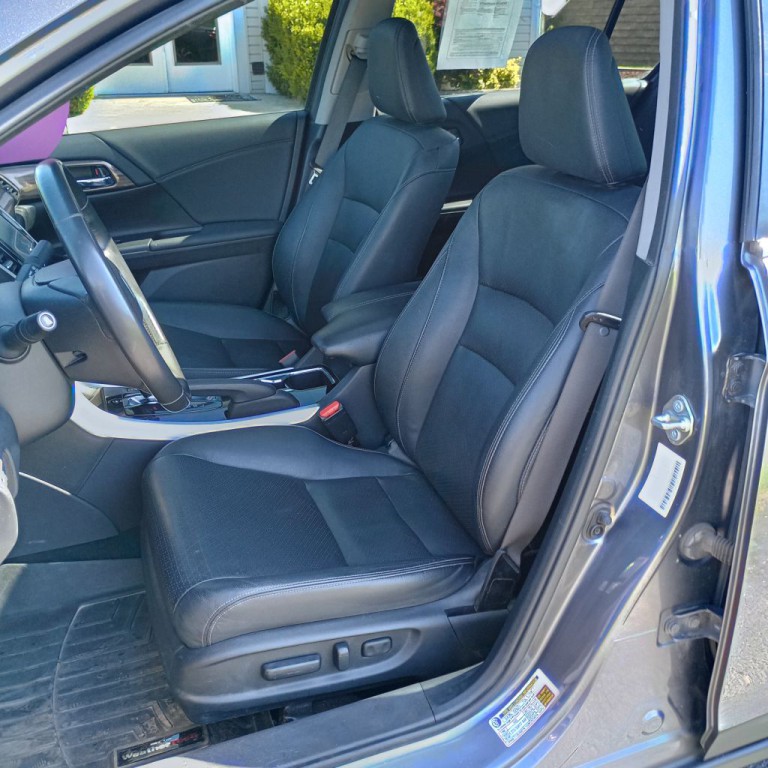 2017 Honda Accord Image 15