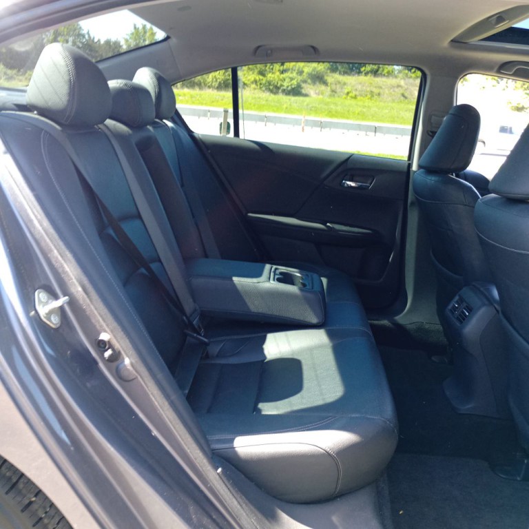 2017 Honda Accord Image 21