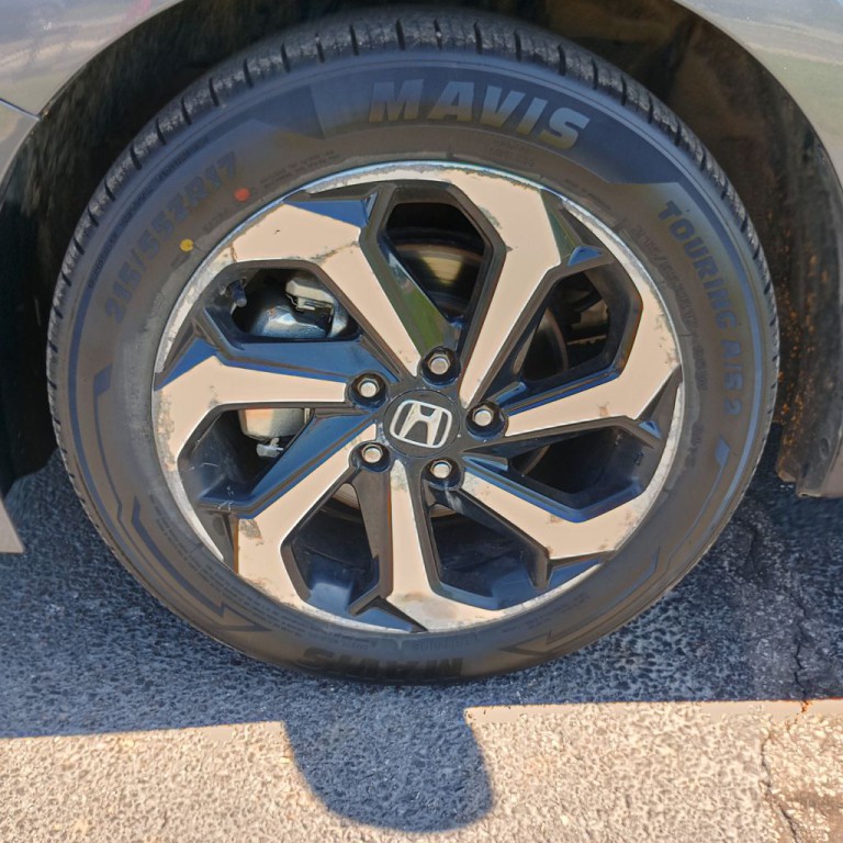 2017 Honda Accord Image 25