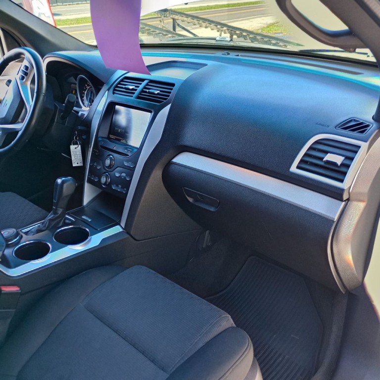 2012 Ford Explorer Image 22