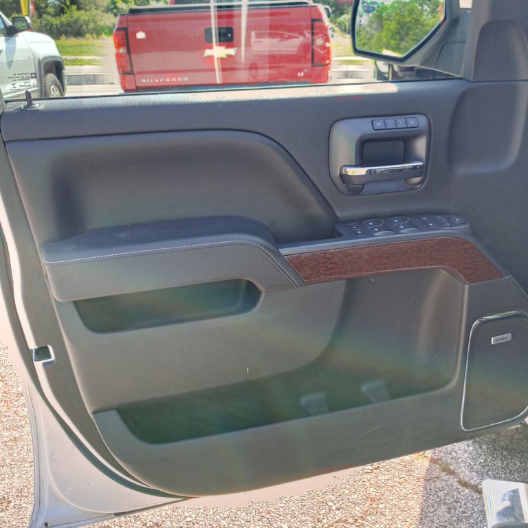 2015 GMC Sierra Image 11