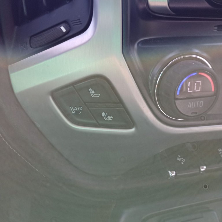2015 GMC Sierra Image 13