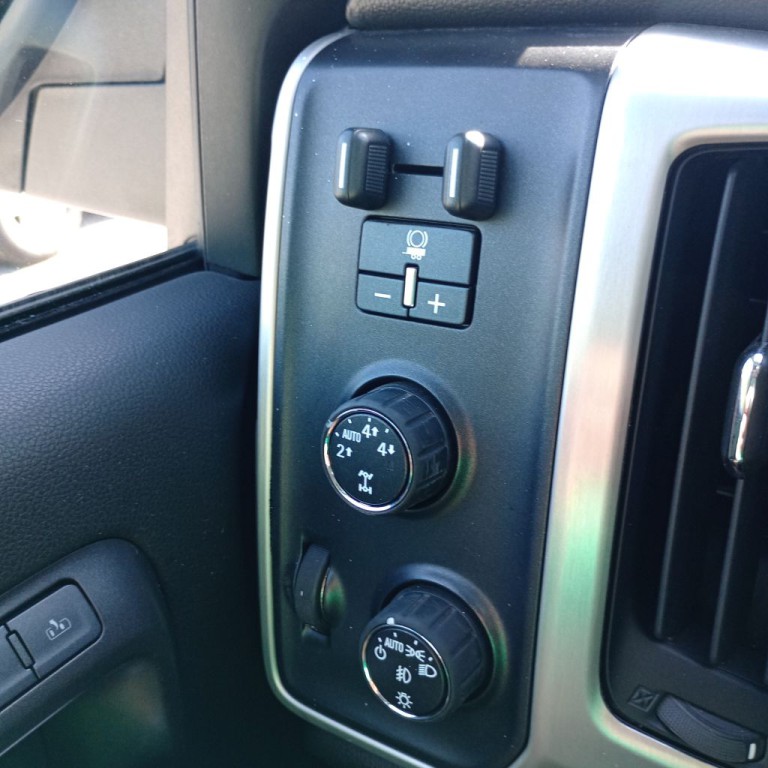 2015 GMC Sierra Image 14