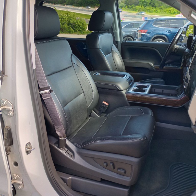 2015 GMC Sierra Image 24