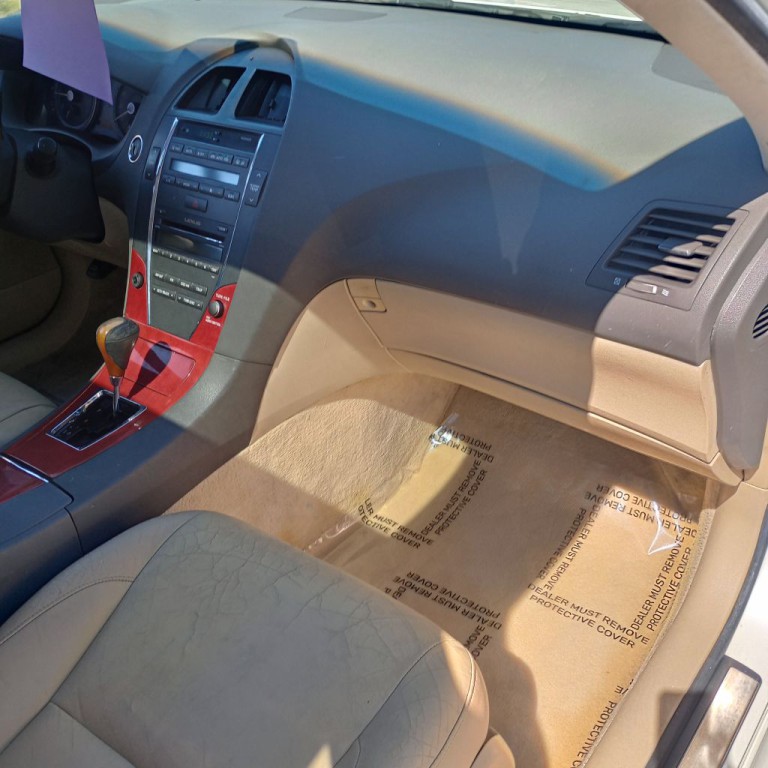 2008 Lexus ES Image 21