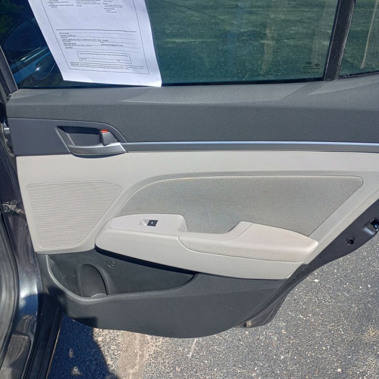 2020 Hyundai Elantra Image 19