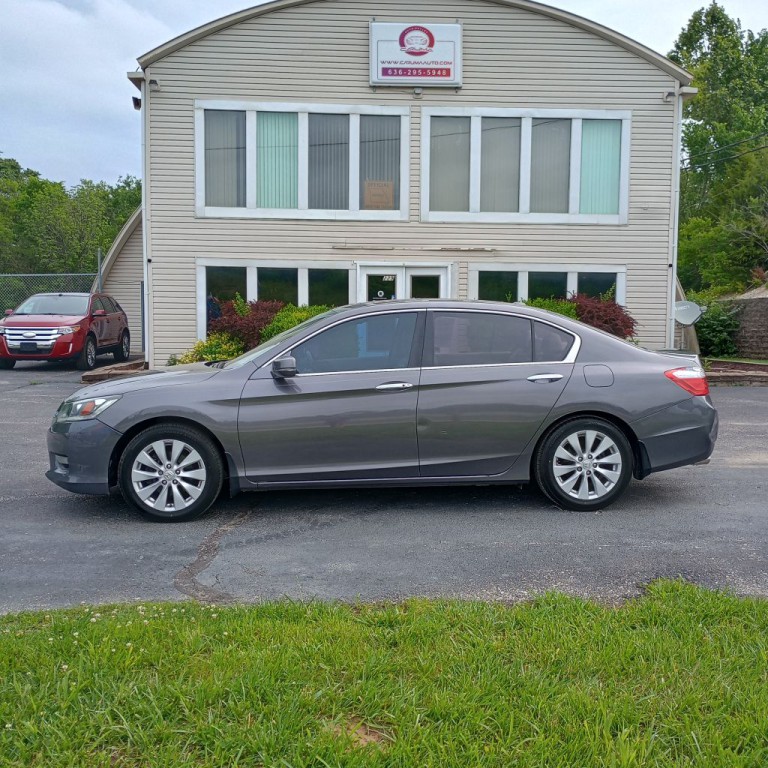 2015 Honda Accord Image 2