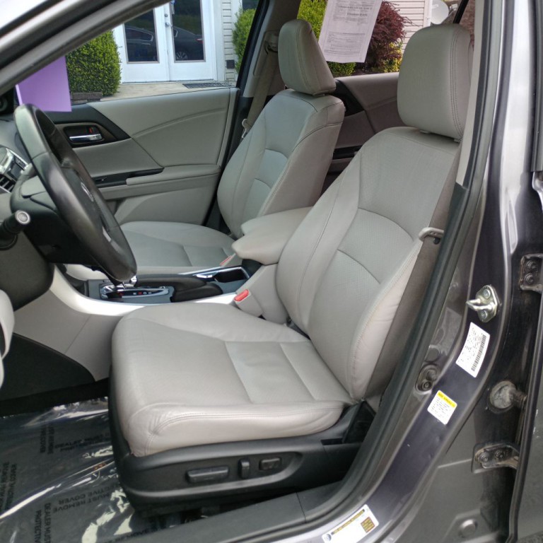 2015 Honda Accord Image 15