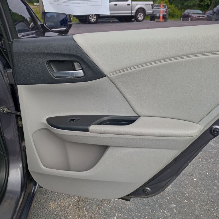 2015 Honda Accord Image 20