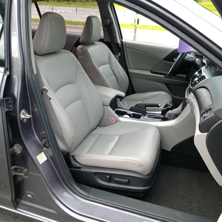 2015 Honda Accord Image 24