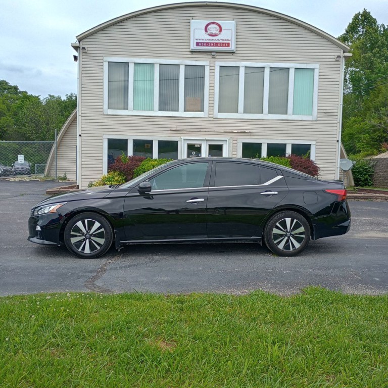 2022 Nissan Altima Image 2