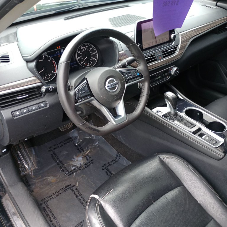 2022 Nissan Altima Image 9