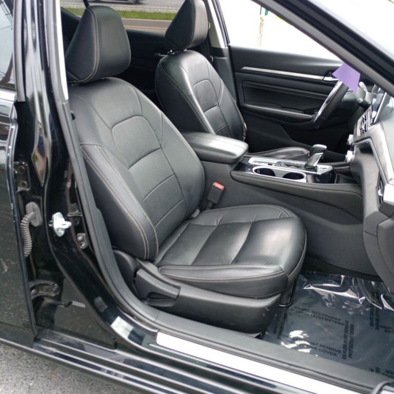 2022 Nissan Altima Image 24