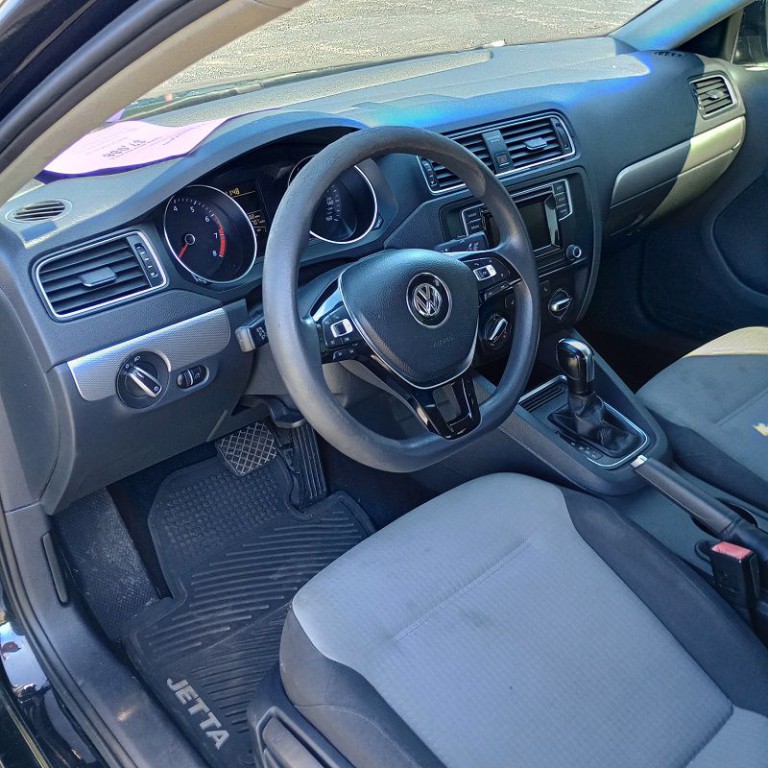 2017 Volkswagen Jetta Image 9