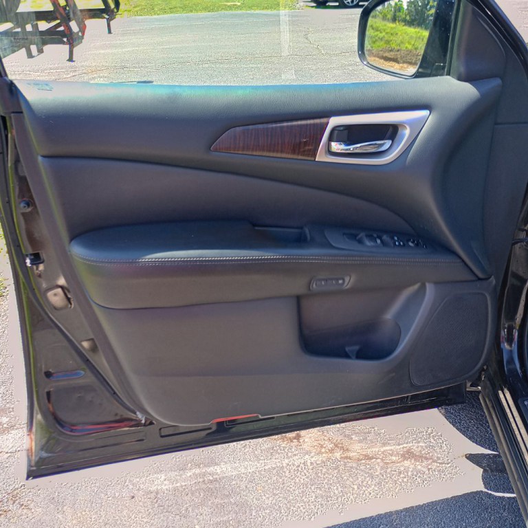 2014 Nissan Pathfinder Image 11